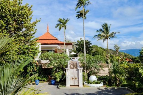 Villa in Phuket, Thailand 3 bedrooms № 167843 - photo 11