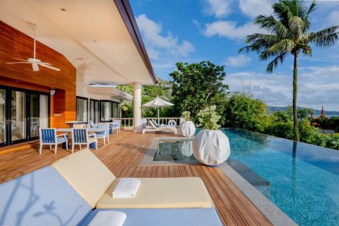 Villa in Phuket, Thailand 3 bedrooms № 167843 - photo 28