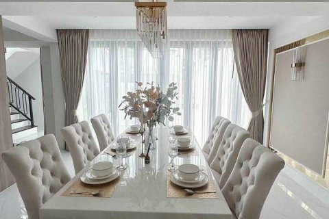 Villa in Phuket, Thailand 3 bedrooms № 151743 - photo 4