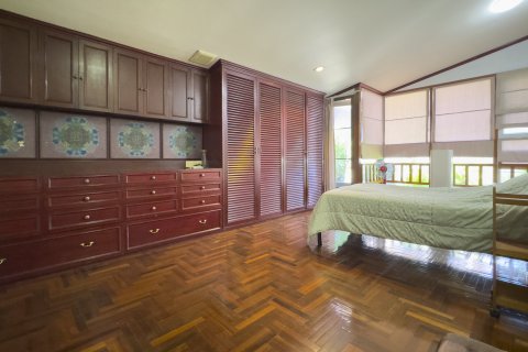 คอนโดมิเนียมในคลองเตย, กรุงเทพฯ, ประเทศไทย, 4 ห้องนอน № 201194 - รูปถ่าย 17