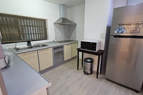 Condo in Watthana, Bangkok, Thailand, 2 bedrooms № 201195 - photo 11
