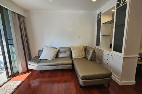 Condo in Watthana, Bangkok, Thailand, 2 bedrooms № 201195 - photo 14