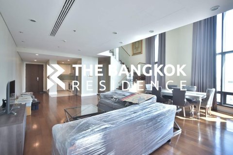 Condo in Bangkok, Thailand, 3 bedrooms № 189843