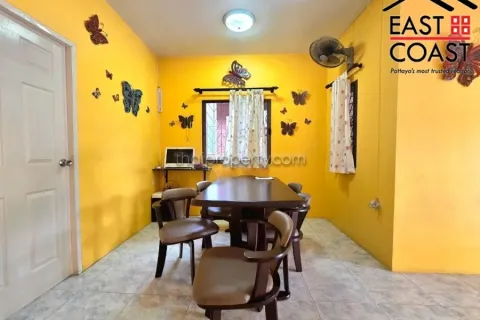 Casa de 3 dormitorios en Pattaya, Tailandia № 213392 - foto 10