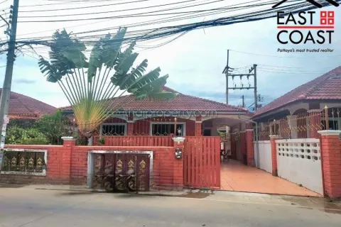 Casa de 3 dormitorios en Pattaya, Tailandia № 213392 - foto 2