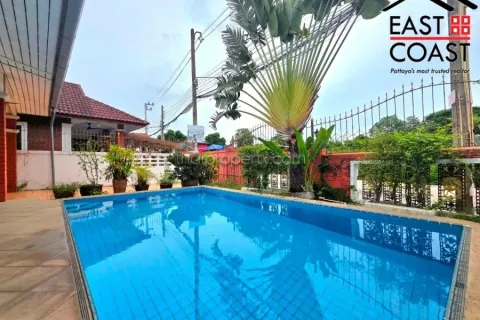 Casa de 3 dormitorios en Pattaya, Tailandia № 213392 - foto 6