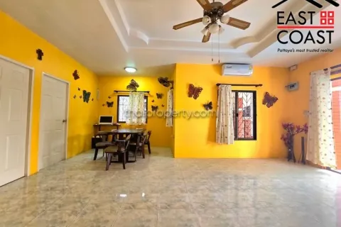 Casa de 3 dormitorios en Pattaya, Tailandia № 213392 - foto 15