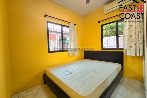 Casa de 3 dormitorios en Pattaya, Tailandia № 213392 - foto 17