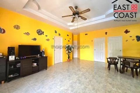 Casa de 3 dormitorios en Pattaya, Tailandia № 213392 - foto 8