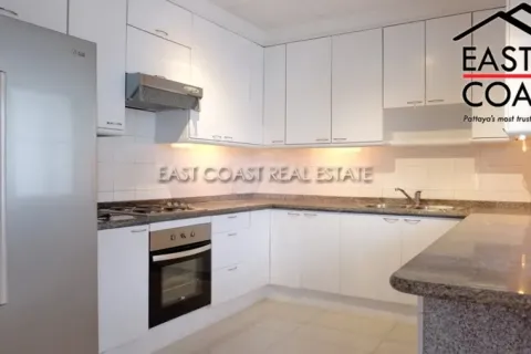 Condominio de 3 dormitorios en Pattaya, Tailandia № 213389 - foto 2