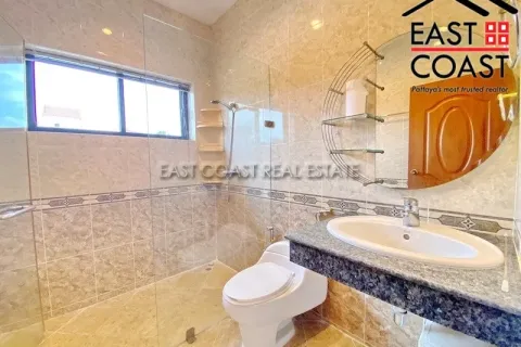 Casa de 4 dormitorios en Pattaya, Tailandia № 213394 - foto 24