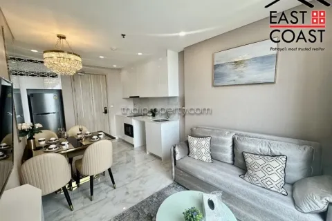 Condominio de 1 dormitorio en Jomtien Beach, Pattaya, Tailandia № 213391 - foto 2