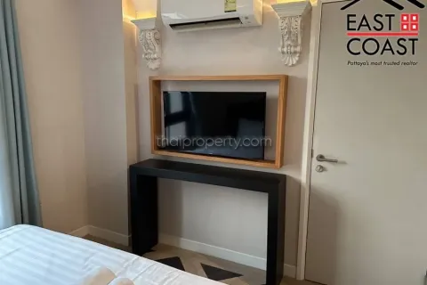 Condominio de 2 dormitorios en Jomtien Beach, Pattaya, Tailandia № 213390 - foto 7