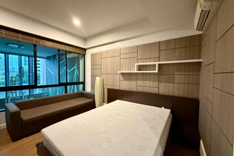 Townhouse in Bangkok, Thailand 3 bedrooms № 180333 - photo 15