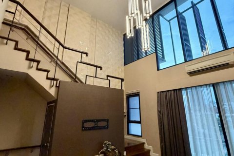 Townhouse in Bangkok, Thailand 3 bedrooms № 180333 - photo 6