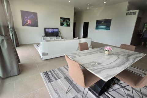 Villa in Phang Nga, Thailand 3 bedrooms № 117218 - photo 9