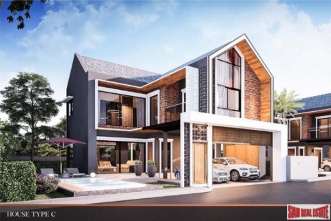 House in Pattaya, Thailand 4 bedrooms № 193799 - photo 1