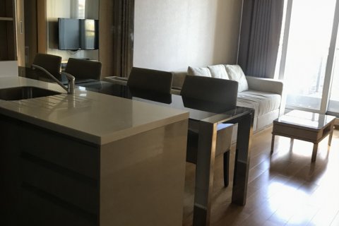 Condo in Bangkok, Thailand, 1 bedroom  № 143768 - photo 1