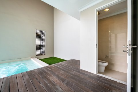 House in Bangkok, Thailand 4 bedrooms № 143765 - photo 15