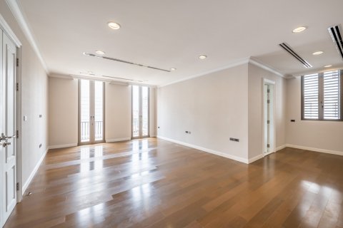 House in Bangkok, Thailand 4 bedrooms № 143765 - photo 24