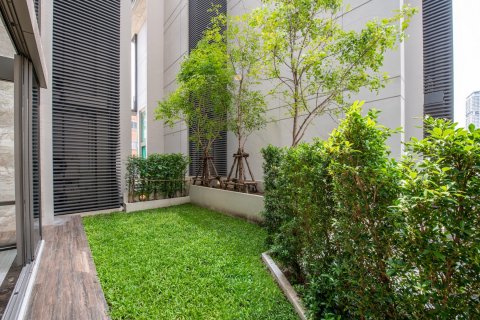 House in Bangkok, Thailand 4 bedrooms № 143765 - photo 10