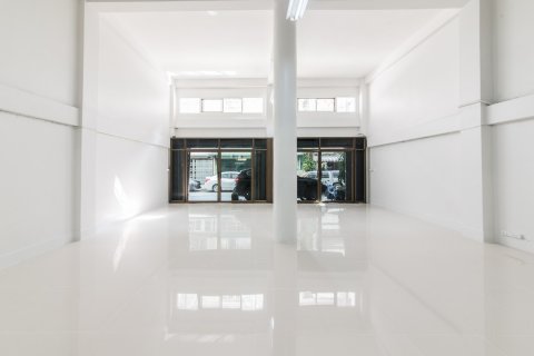 Affaires à Bangkok, Thaïlande 800 m2 № 143767 - photo 2