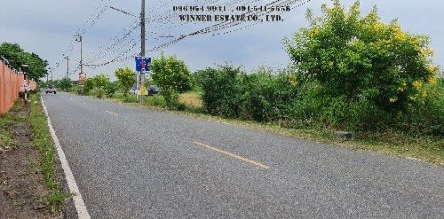 Земельный участок в Чачоенгсао, Таиланд 25600м2  № 156016