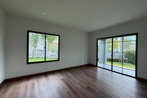 Дом в Лат Крабанге, Бангкок, Таиланд с 4 спальнями  № 156015 - фото 12