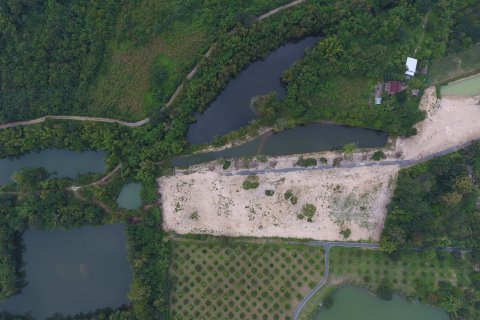 Land in Nakhon Nayok, Thailand 12400 sq.m. № 154786 - photo 2