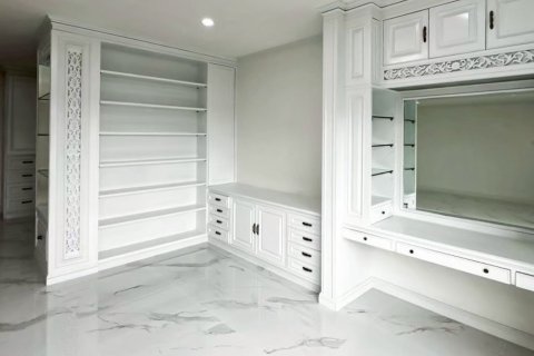 House in Yan Nawa, Bangkok, Thailand 4 bedrooms № 154790 - photo 11