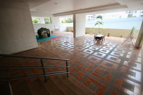 Квартира в Бангкоке, Таиланд с 3 спальнями № 120393 - фото 2