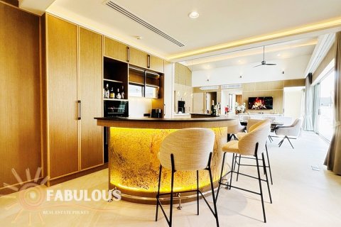 Villa in Bang Tao, Thailand 4 bedrooms № 179413 - photo 5