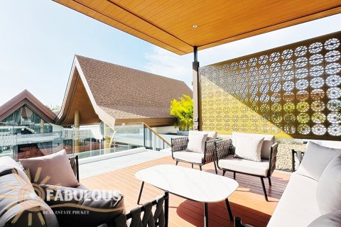 Villa in Bang Tao, Thailand 4 bedrooms № 179413 - photo 11