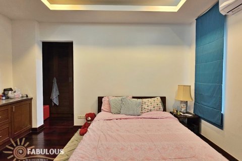 Villa in Bang Tao, Thailand 4 bedrooms № 179415 - photo 5