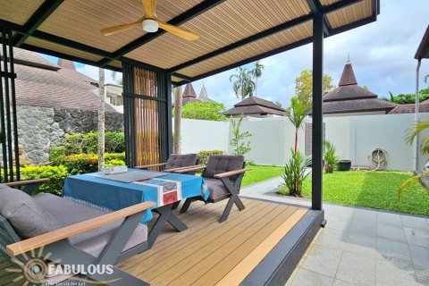 Villa in Bang Tao, Thailand 4 bedrooms № 179415 - photo 3