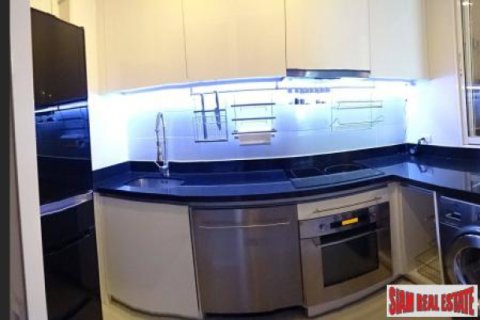 Apartment in Bangkok, Thailand 3 bedrooms № 192749 - photo 3