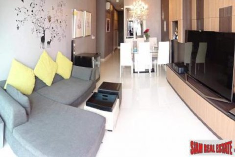 Apartment in Bangkok, Thailand 3 bedrooms № 192749 - photo 5