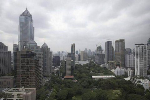 Condo à Pathum Wan, Bangkok, Thaïlande, 3 chambres № 205308 - photo 8