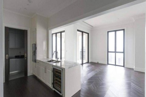Condo à Pathum Wan, Bangkok, Thaïlande, 3 chambres № 205308 - photo 15