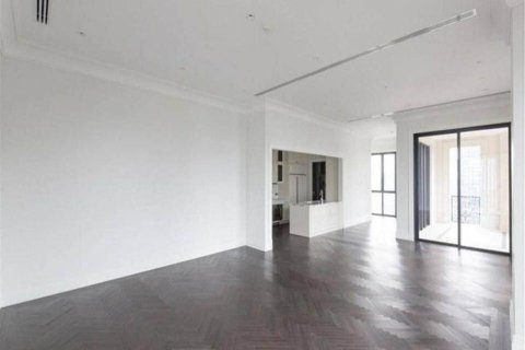 Condo à Pathum Wan, Bangkok, Thaïlande, 3 chambres № 205308 - photo 3