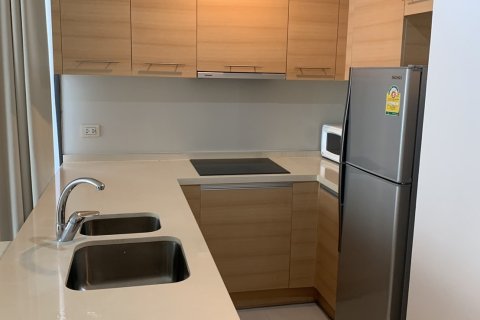 Condo à Khlong Toei, Bangkok, Thaïlande, 2 chambres № 205305 - photo 11