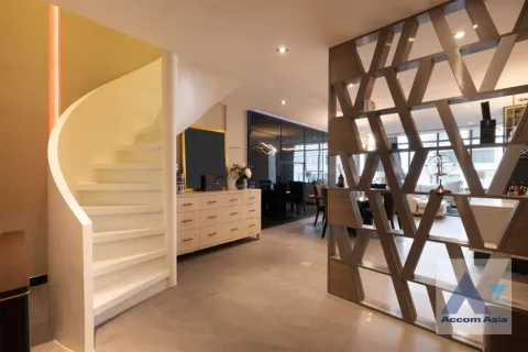 Duplex in Khlong Toei, Bangkok, Thailand 1 Schlafzimmer № 216500 - Foto 4
