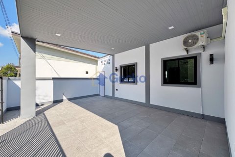 House in Pattaya, Thailand 3 bedrooms № 195990 - photo 3
