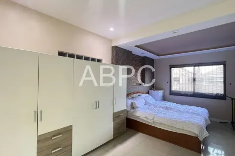 Casa de 3 dormitorios en Pattaya, Tailandia № 211565 - foto 4