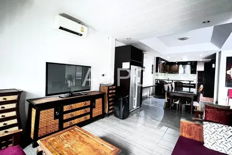 Casa de 5 dormitorios en Jomtien Beach, Pattaya, Tailandia № 211561 - foto 3