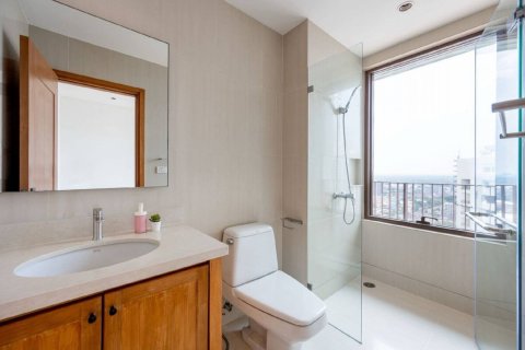 Condo in Bangkok, Thailand, 2 bedrooms  № 180626 - photo 20