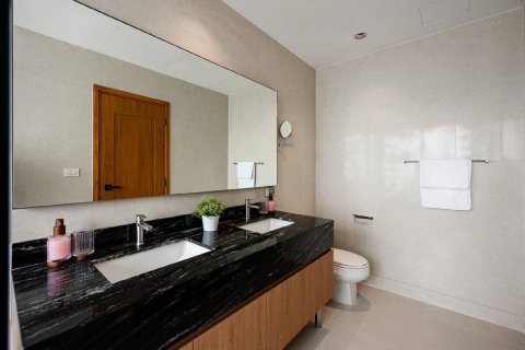 Condo in Bangkok, Thailand, 2 bedrooms  № 180626 - photo 18