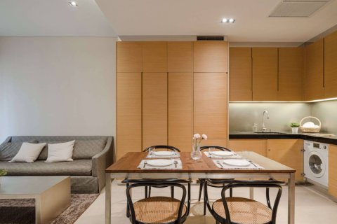 Condo in Bangkok, Thailand, 1 bedroom  № 180629 - photo 2