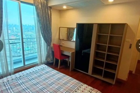 Condo in Bangkok, Thailand, 2 bedrooms  № 157693 - photo 7