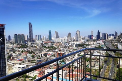 Condo in Bangkok, Thailand, 2 bedrooms  № 157693 - photo 10